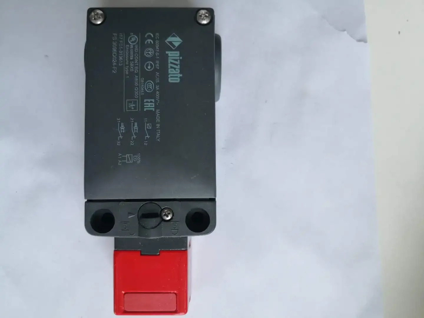 오리지널 Pizzato 보안 도어 잠금 스위치 FS 3096D024