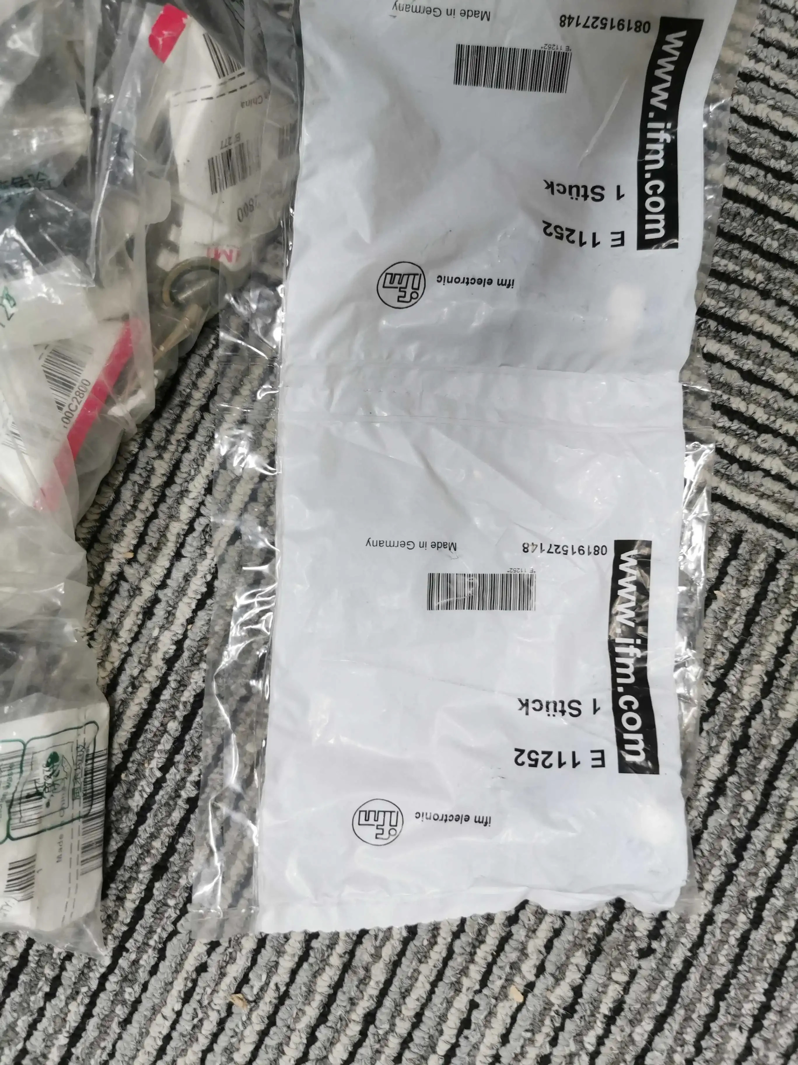 2pcs 원본 IFM E11504 E11508 E11509 E11252 E11506