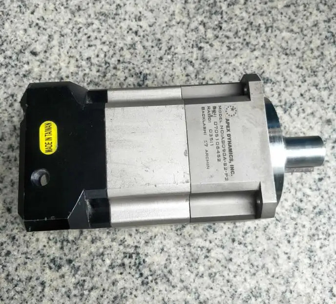 AB090A-S2-P2 135 750W 리퍼