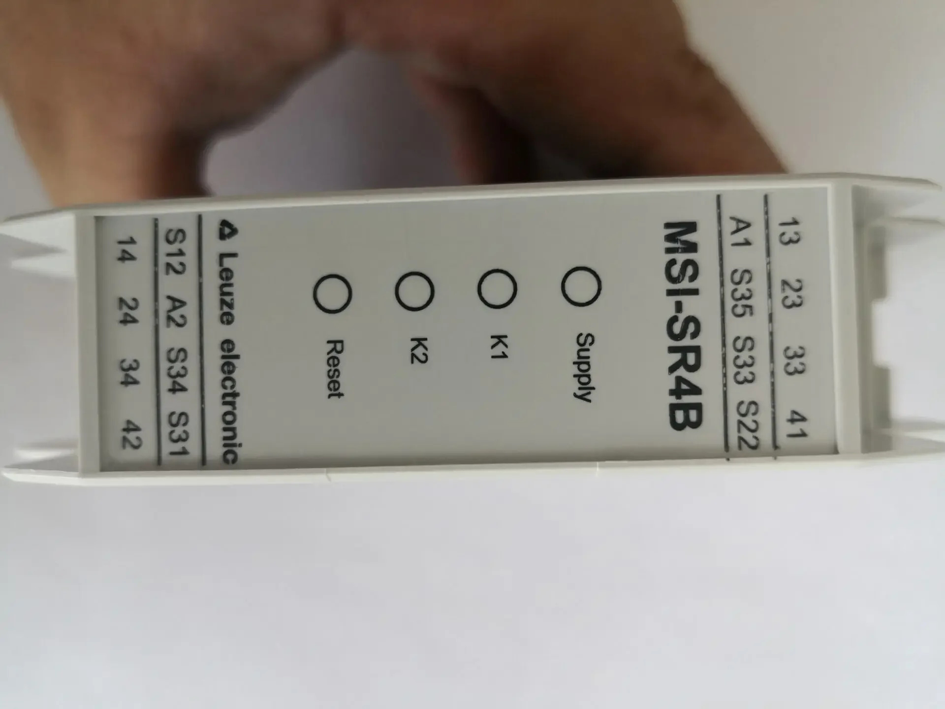 오리지널 Leuze 안전 릴레이 MSI-SR4B-01