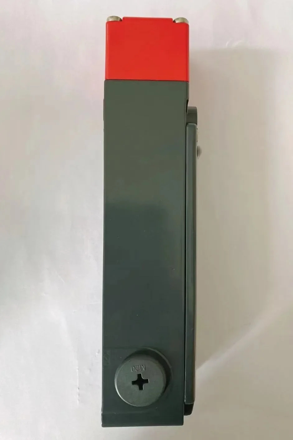 오리지널 Pizzato 안전 전기 잠금 스위치 FG 60AD1D0A 2 평상시 열림 닫힘