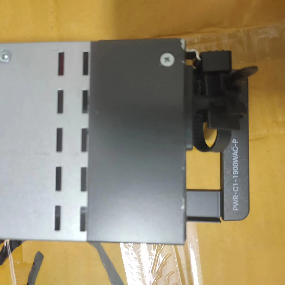CISCO 9300 전원공급장치 341- 101099 -01 PWR-C1-1900WAC-P