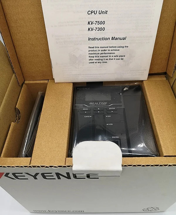 직렬 포트가 내장된 PLC 프로그래밍 컨트롤러 KV-7300 CPU 장치 원본