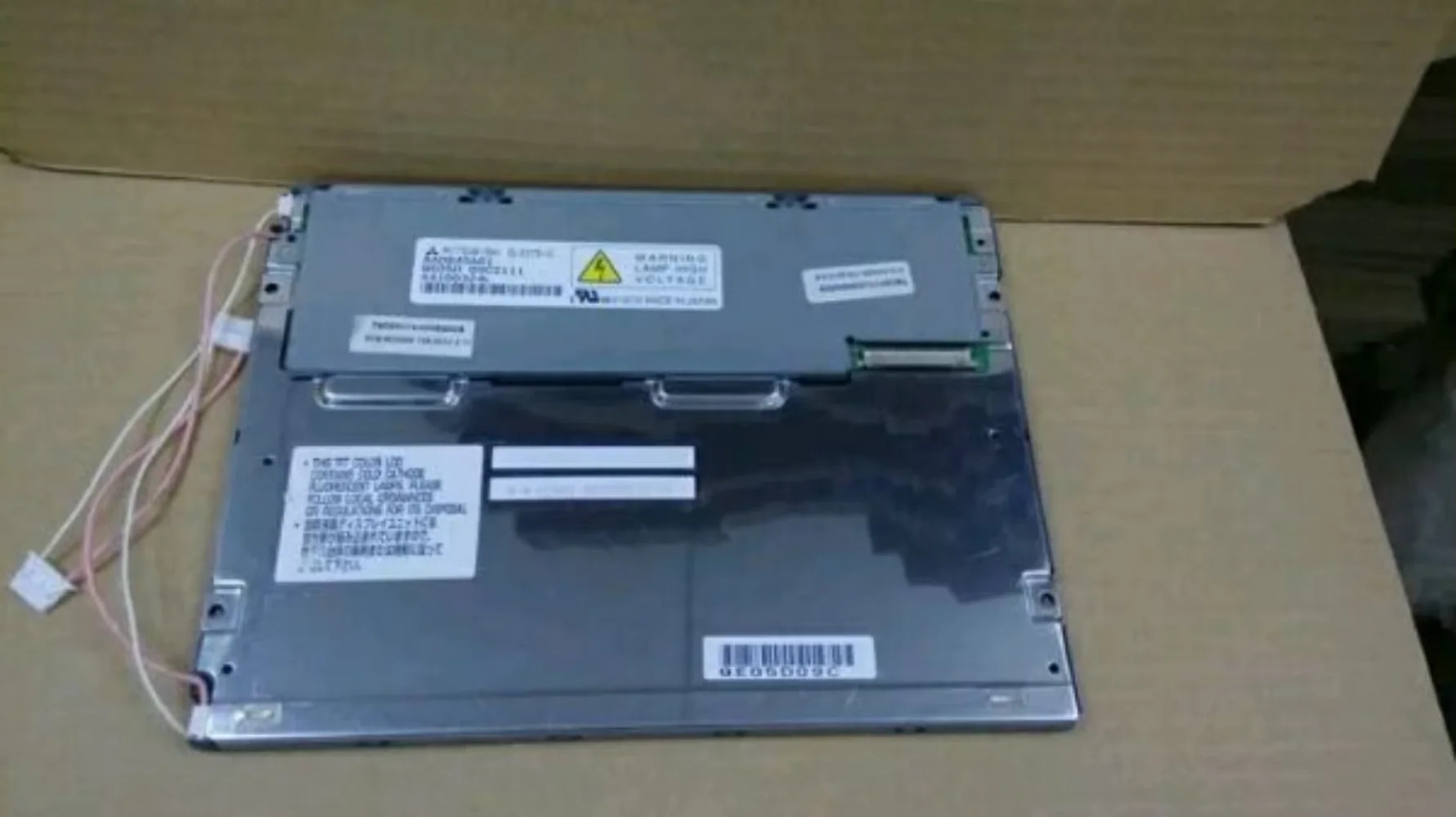 AA084SA01 8.4인치 산업LCD 디스플레이 화면