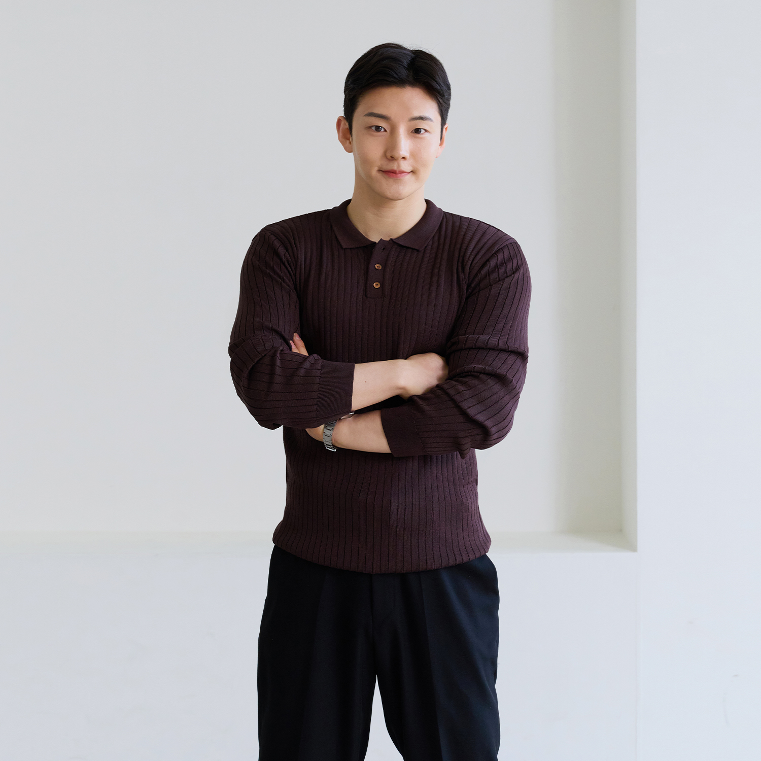 남자 머슬핏 니트 긴팔 골지 카라 이미지 4