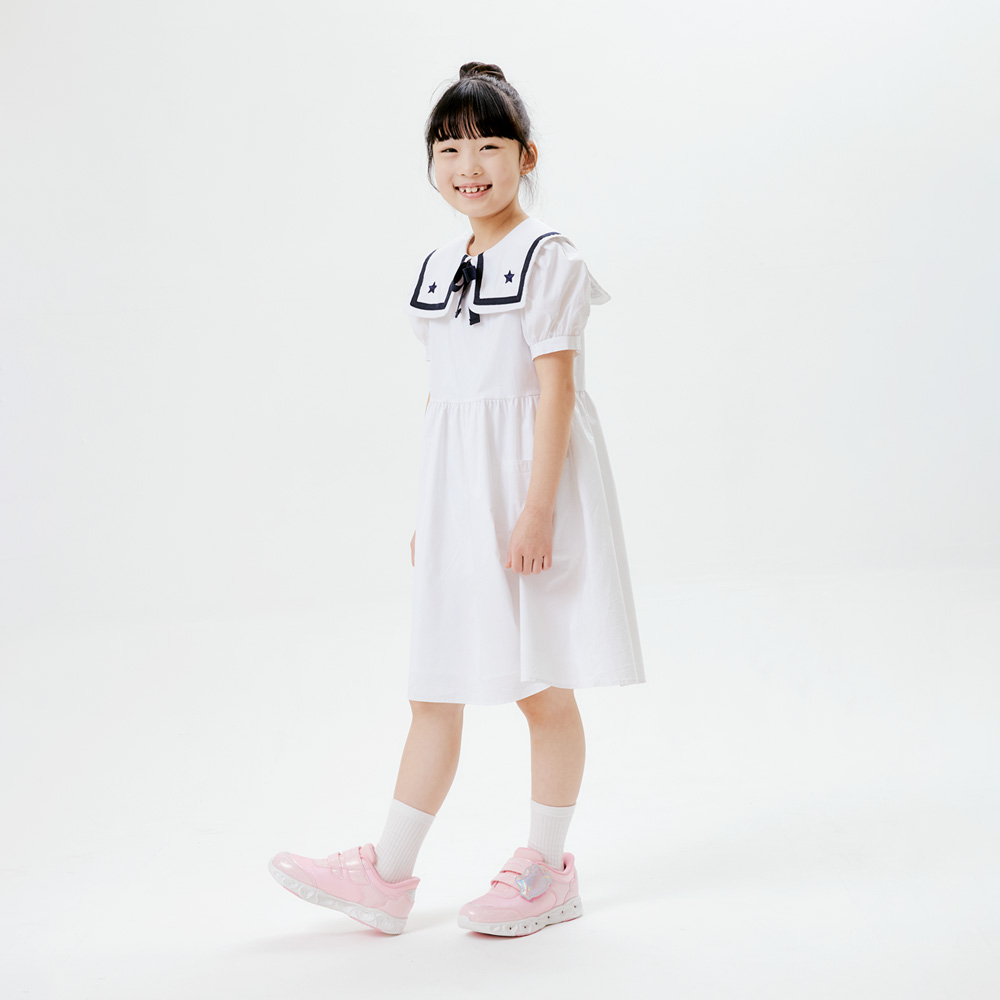 아이 혼자 서서 신는 산리오 헬로키티 캐리 운동화 끈 없는 여아 아동 스니커즈 - 상세 이미지 2