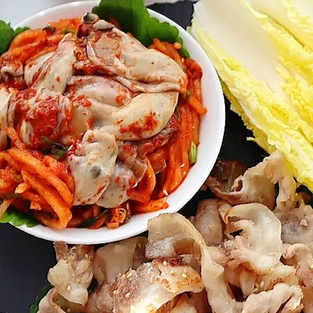 [통영직송-무배]생굴 무생채 무침 1kg 굴깍뚜기 생굴부추김치 대굴 당일생산 제철진미 - 상품 이미지