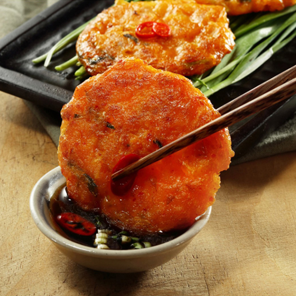 부침명장 김치전 사옹원 한입아삭김치전 300g x 3EA - 상품 이미지