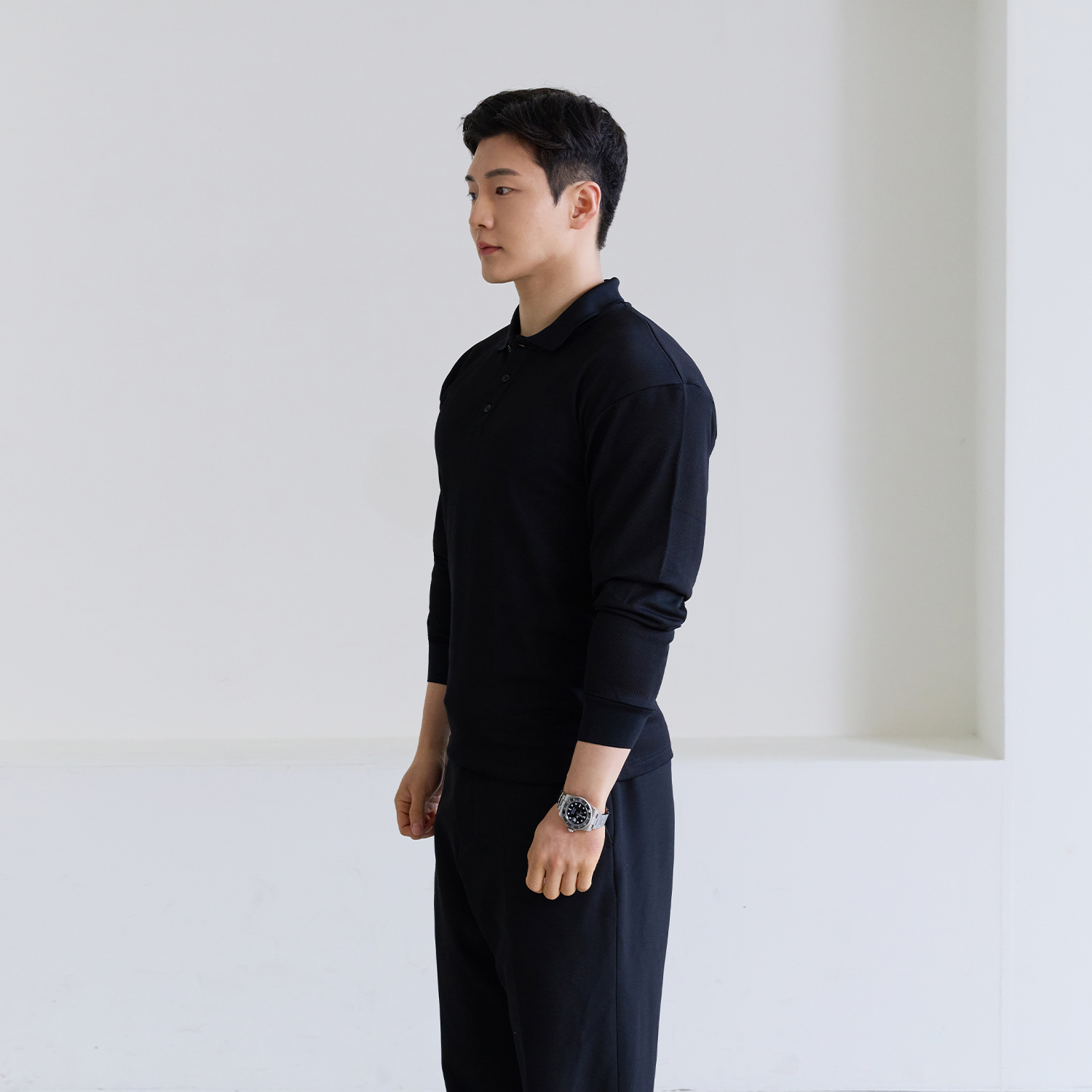어깨넓어보이는 남자 머슬핏 긴팔 카라 티셔츠 - 상세 이미지 3