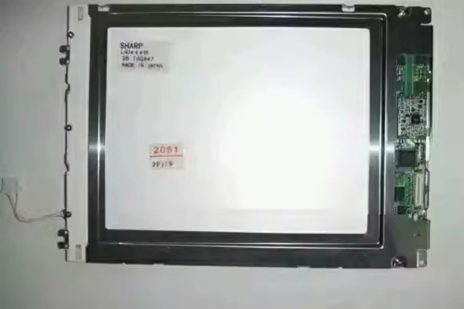 LQ9D168K 오리지널 샤프 8.4 산업LCD 화면