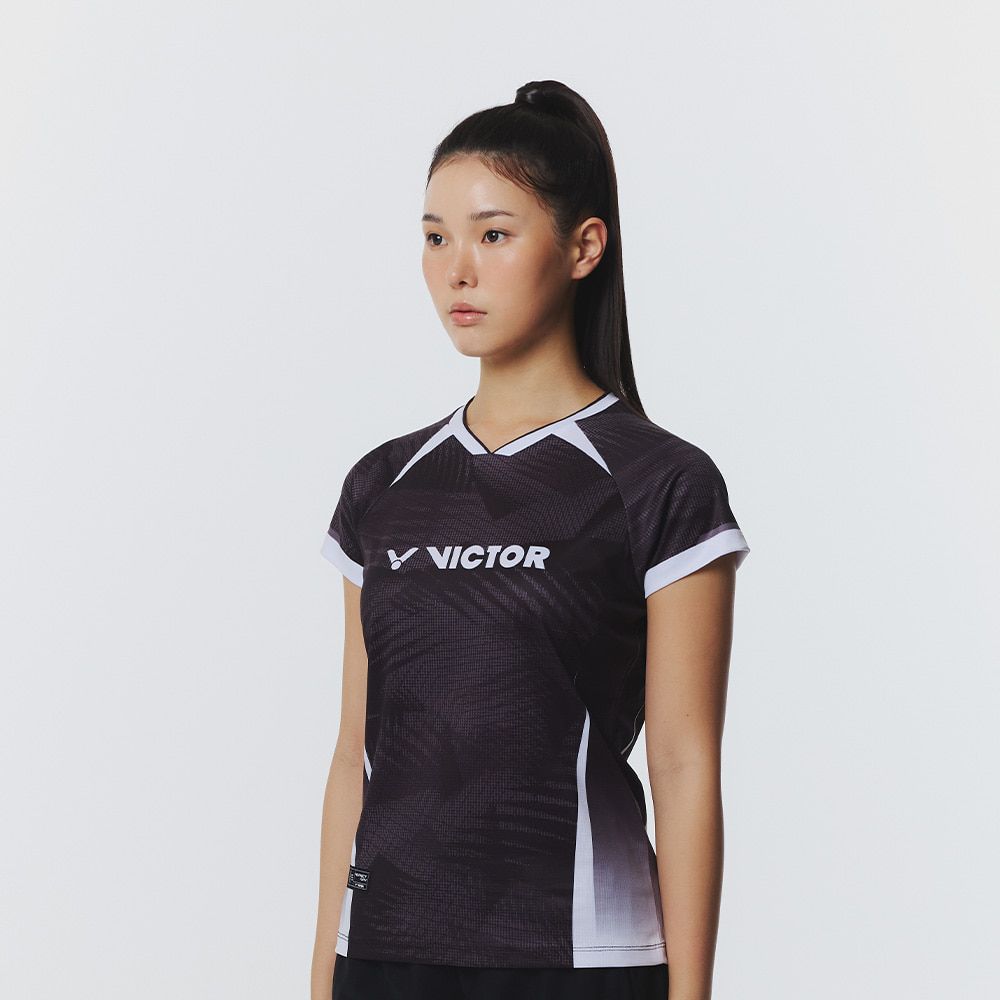 빅터 2026SS VT26AGW004F 스톰 페이트 블랙 블랙에디션 여성 경기티셔츠 - 상세 이미지 2
