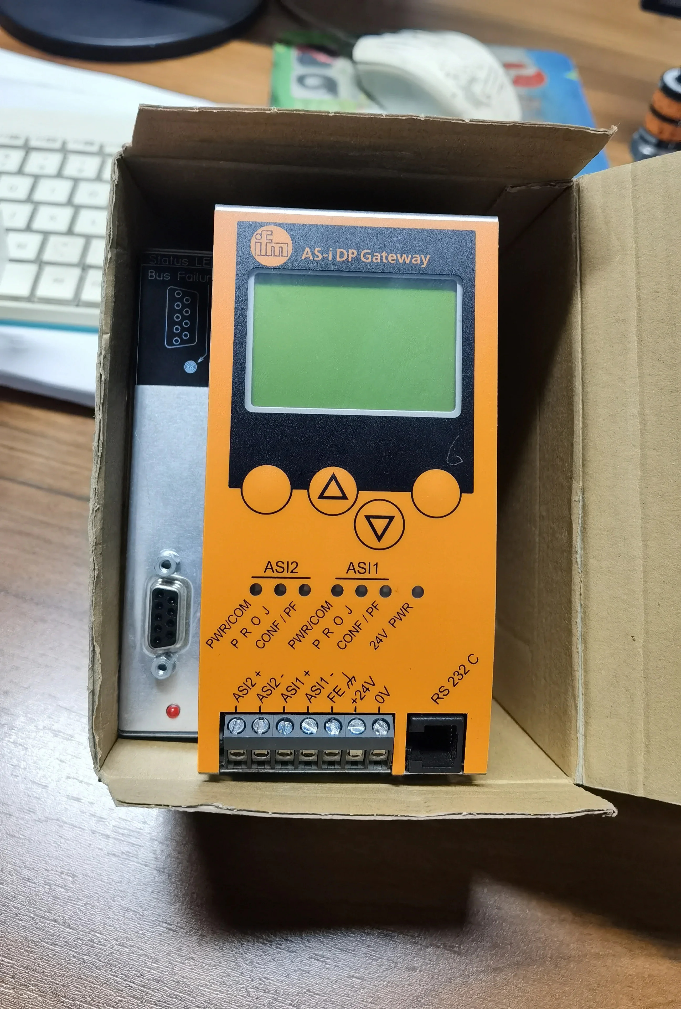 게시된 IFM AC1376 AC1375 게이트웨이 모듈 .