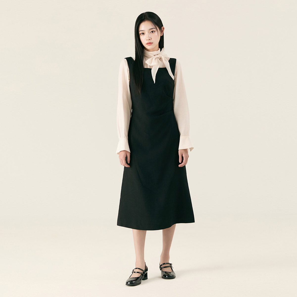 로엠 뷔스띠에 롱 원피스 RMOWG23S14 - 상품 이미지