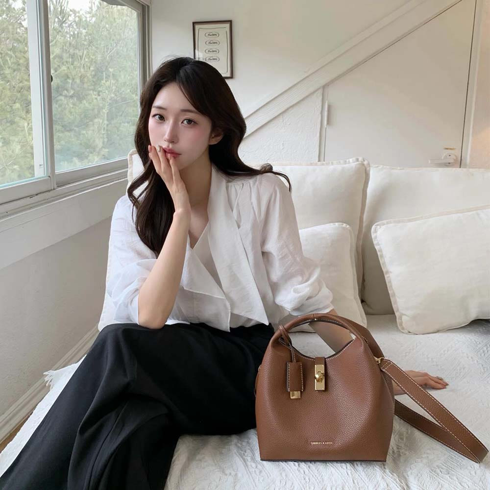 찰스앤키스 찬스 리사이클 턴락 버킷백 가격 비교 찰스앤키스코리아 찰스앤키스 찬스 리사이클 턴락 버킷백