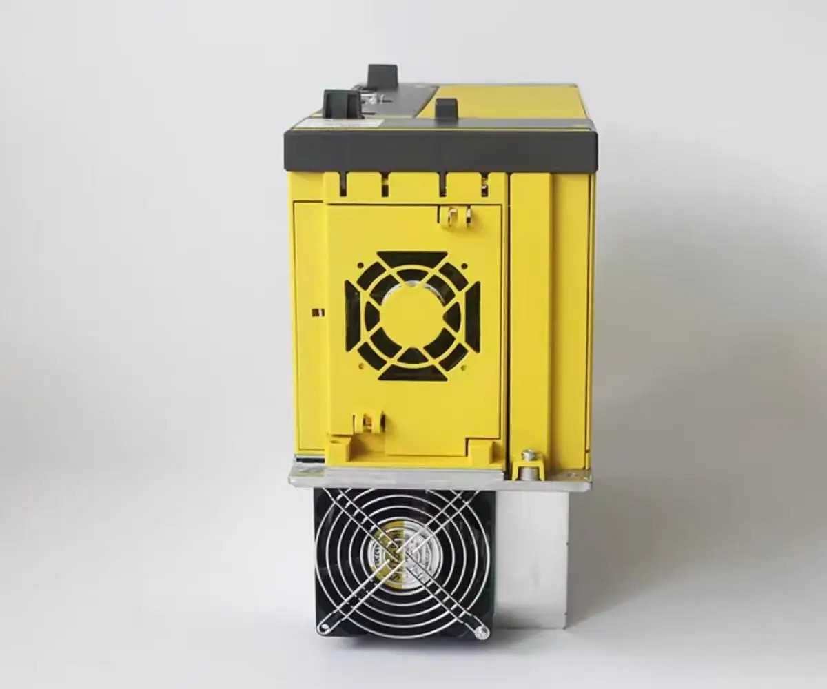 새 A06B-6122-H045 Fanuc 드라이브 12 개월