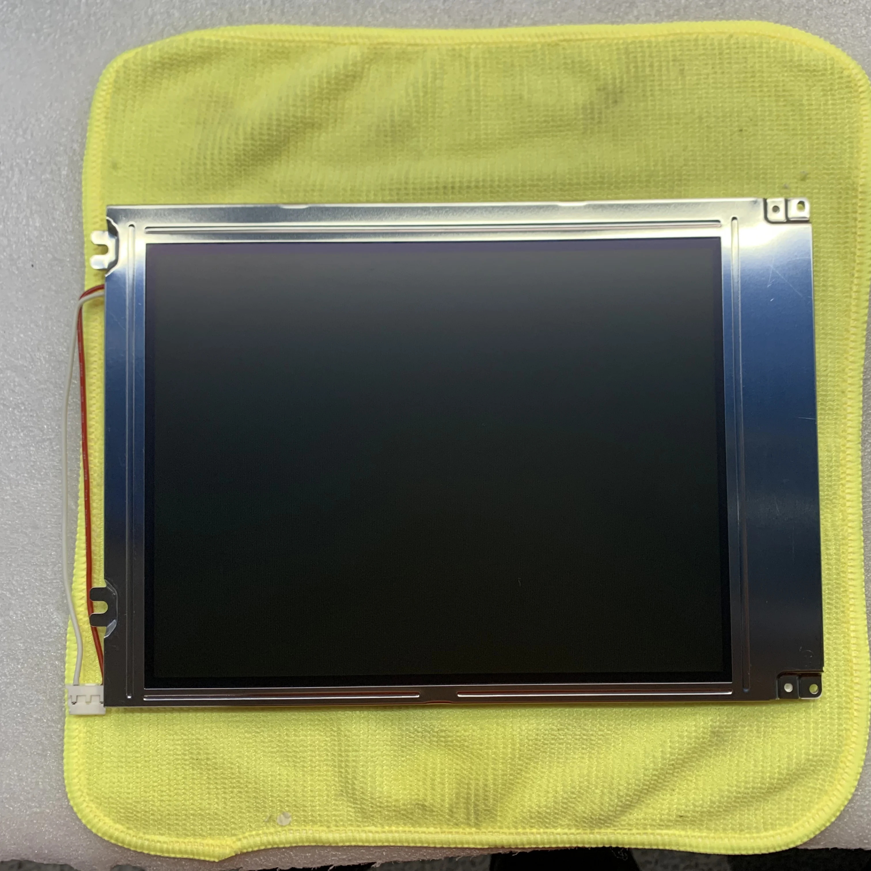 8.4인치 640x480 TFT-LCD 화면 LQ9D168K