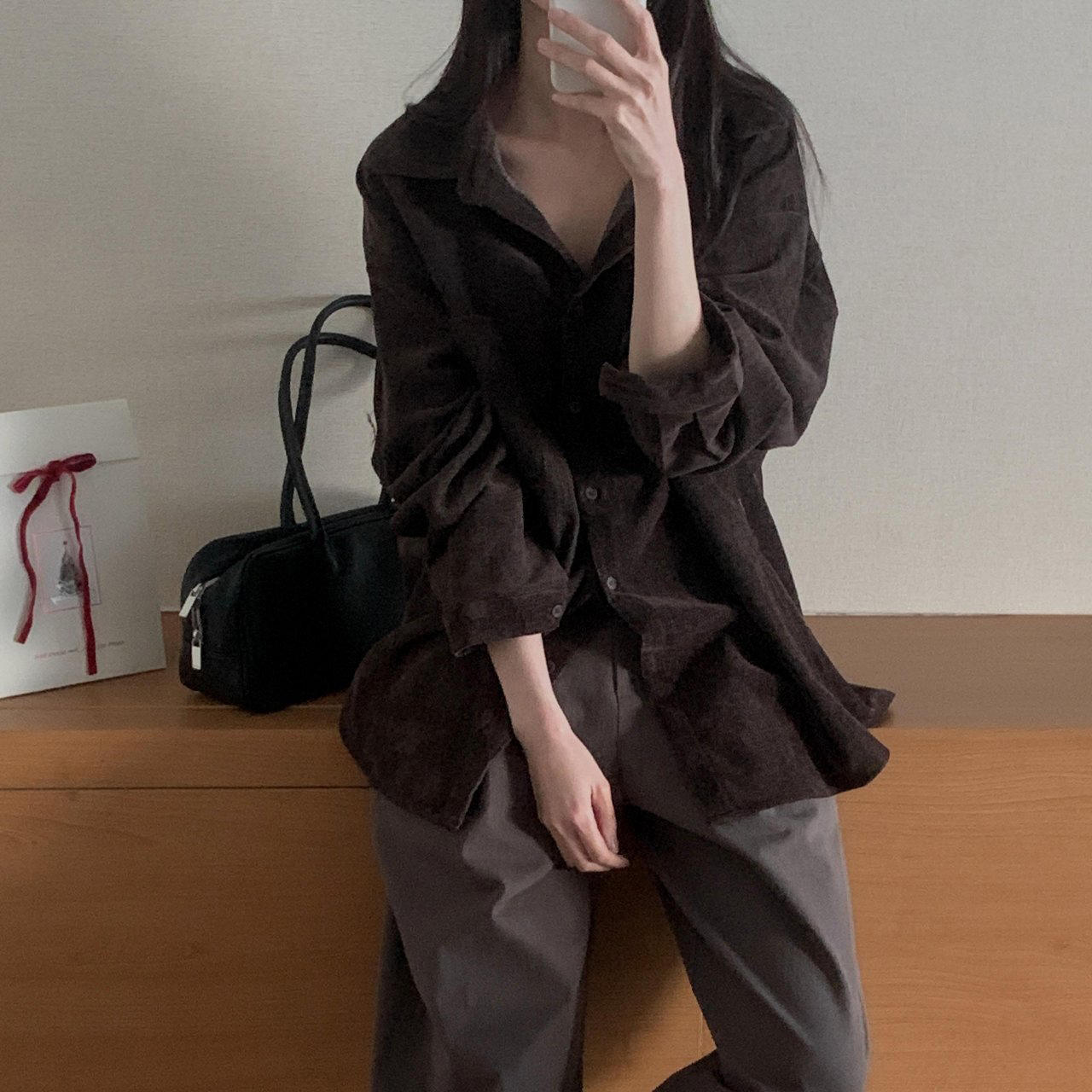 지뉴 코지루즈 오버핏 셔츠 | 여성 코듀로이 골덴 봄 가을 롱 남방 임산부 빅사이즈 따뜻한 간절기 긴팔 난방 - 상세 이미지 3