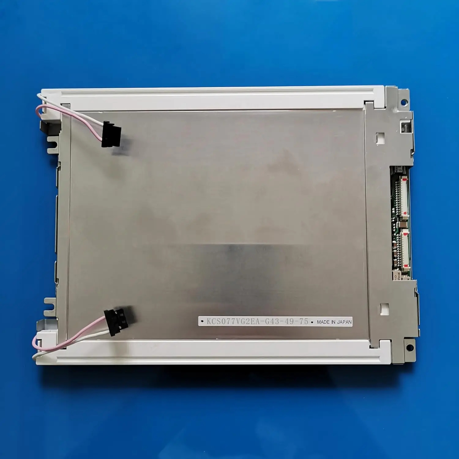 KCS077VG2EA-G43 7.7인치 640x480 LCD 패널 리퍼 완료