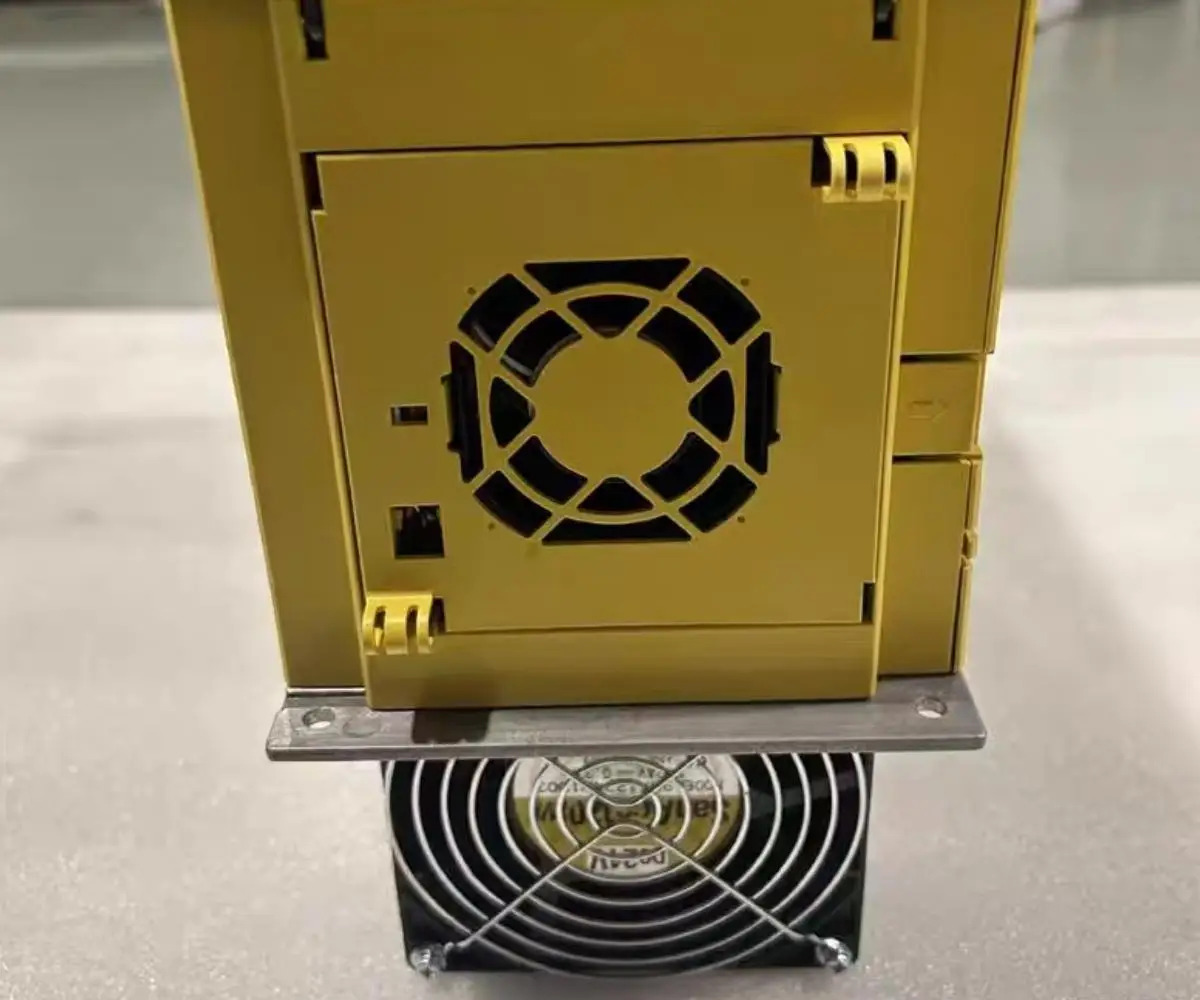 새 A06B-6154-H045 Fanuc 드라이브 12 개월