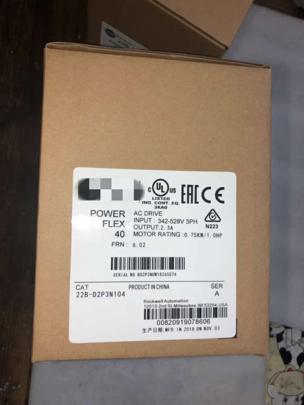 22B-D2p3E1P7N104 380V 500v 0.75KW 주파수 변환기