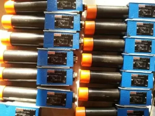 R 900483787  렉스로스 밸브 ZDR6DP2-43/150YM