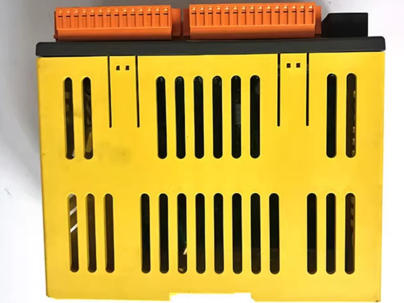 Fanuc iO 출력 모듈A03B-0823-C003