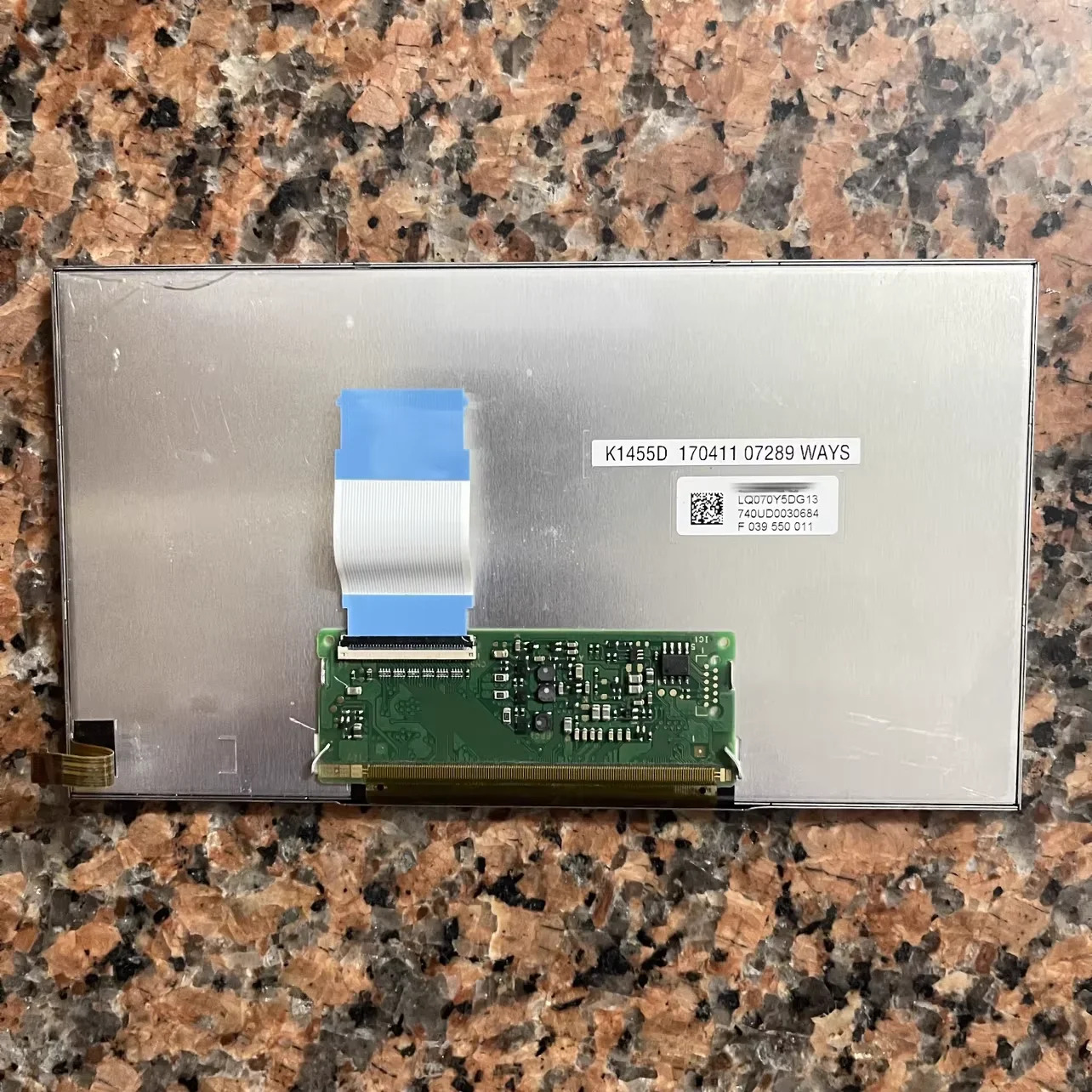 LQ070Y5DG13 차량LCD 디스플레이 화면