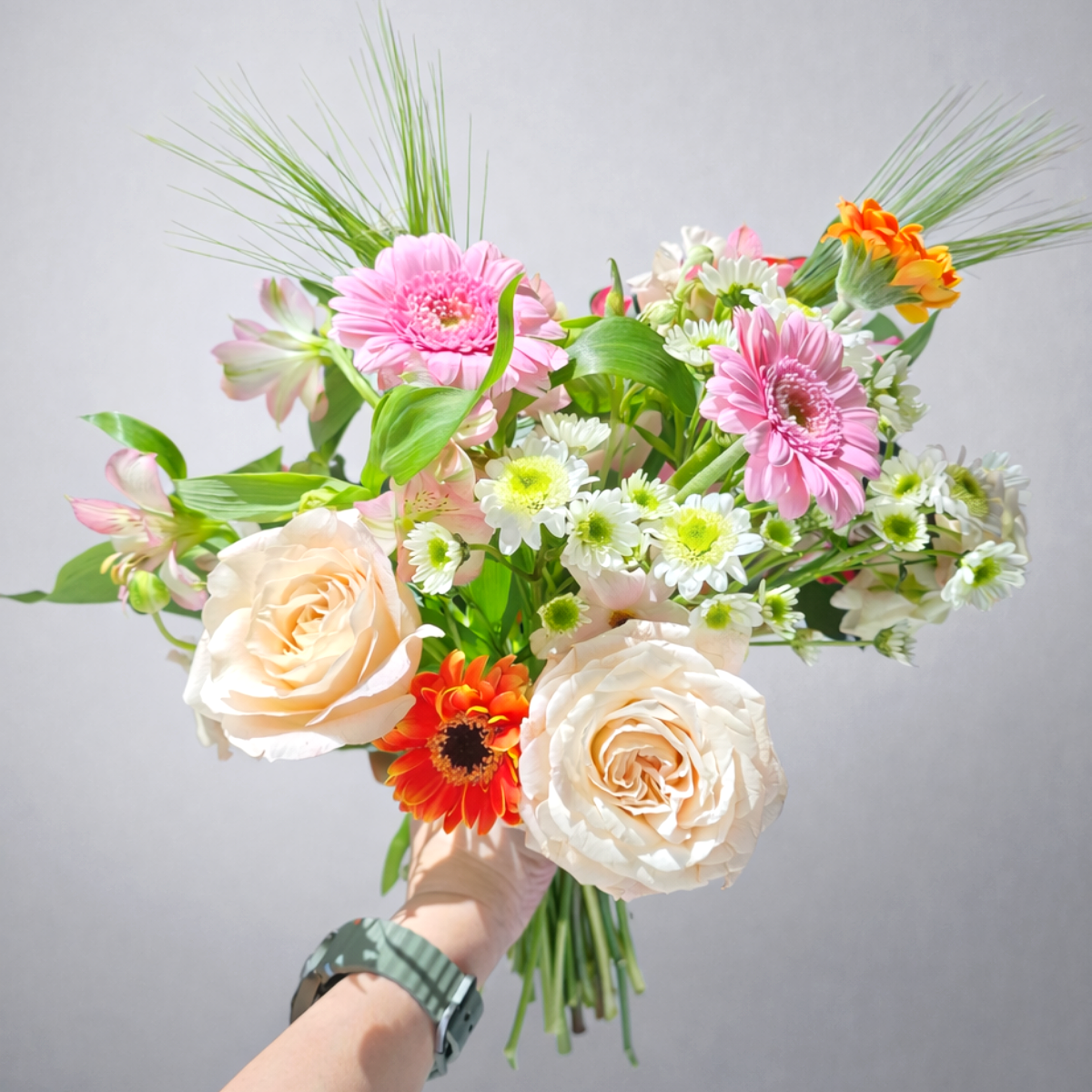 1+1 꽃다발 생화 꽃 정기구독 계절꽃 선물 꽃꽂이 샤샤플라워 이미지 2