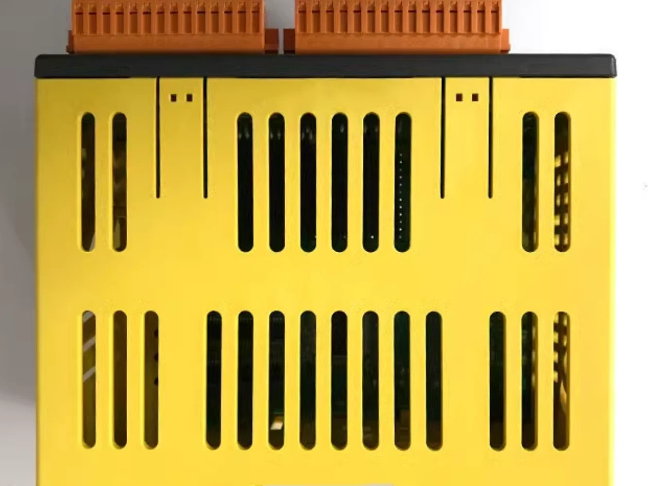 Fanuc iO 출력 모듈A03B-0823-C013