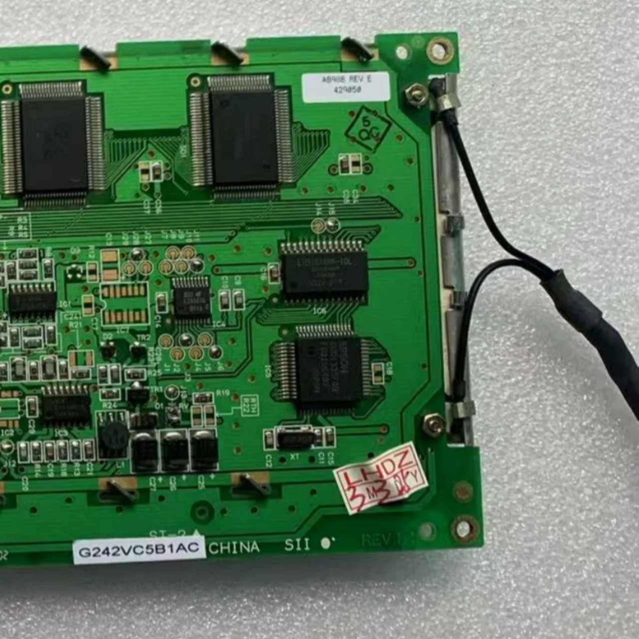 G242VC5B1AC LCD 디스플레이 화면