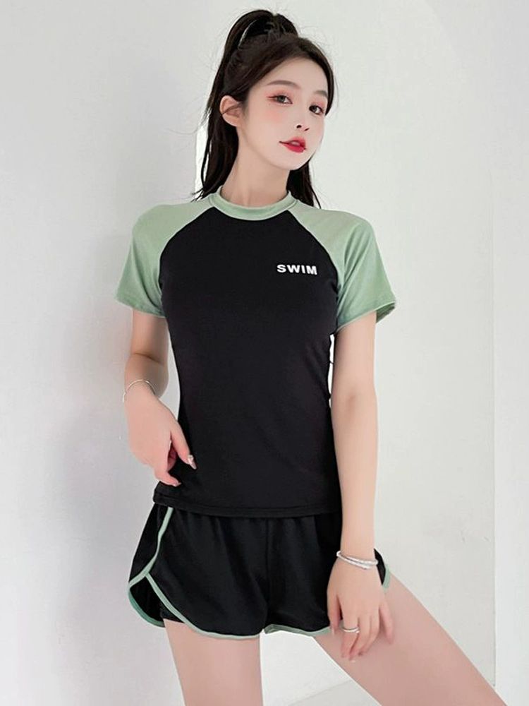 부모님래쉬가드 할머니 엄마 캡내장반팔래쉬가드 60대 그린 투피스 세트 S - 상품 이미지