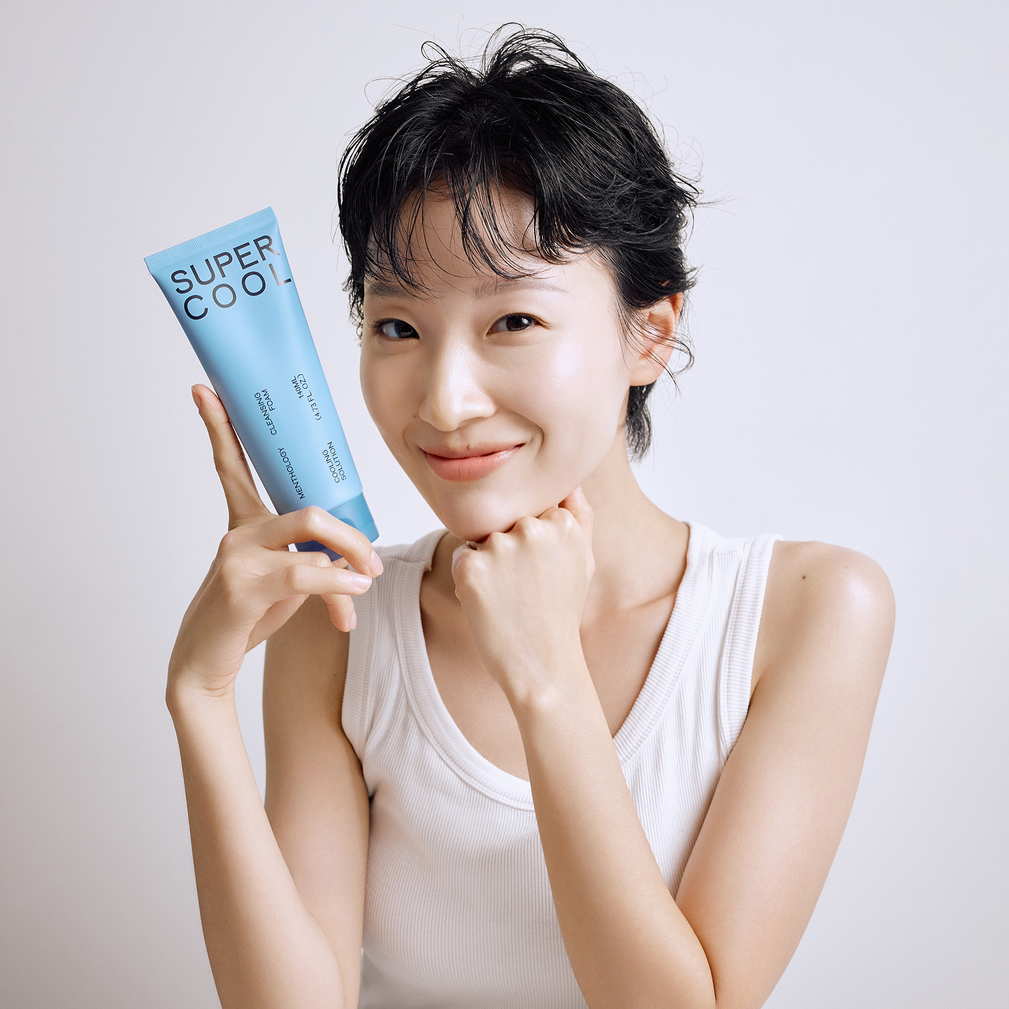 지성피부 딥클렌징 멘톨로지 여드름폼 모공관리