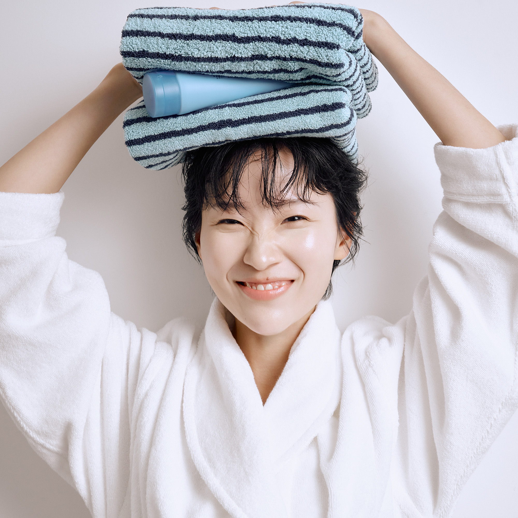 지성피부 딥클렌징 멘톨로지 여드름폼 모공관리