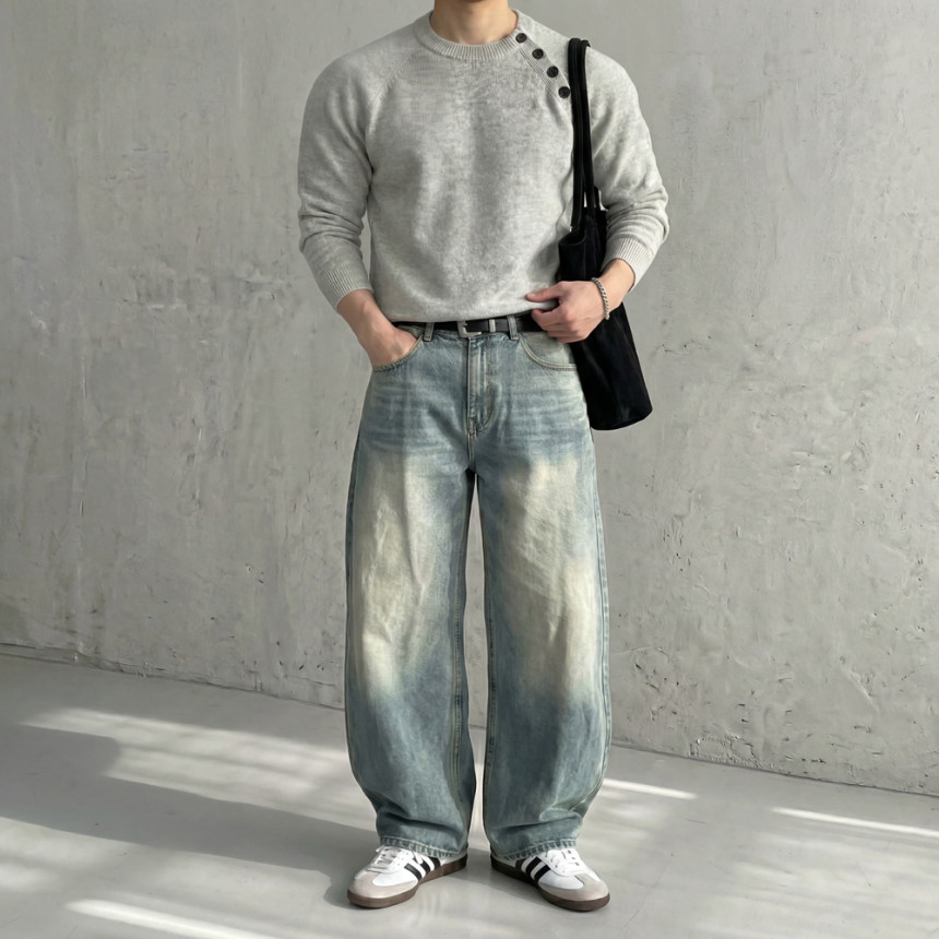 ai-fitting-허리_끝자락을_잡고_있는_포즈.jpg