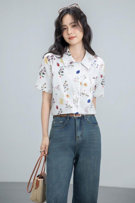 봄 여름 여성 약간 루즈핏 얇은 플라워 패턴 반팔 카라 셔츠 블라우스 데일리룩 아이보리 - 상세 이미지 2