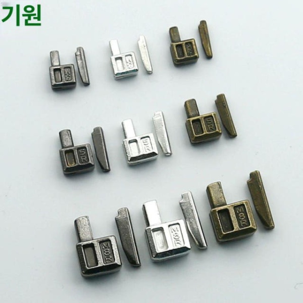 프리미엄 지퍼 키링 가방 고리 부속품 파우치 탈부착 콘솔 수리 3호 수지 메탈릭 블랙골드 단일 개방형 3호 수지 메탈릭 블랙골드 단일 개방형 - 상세 이미지 3