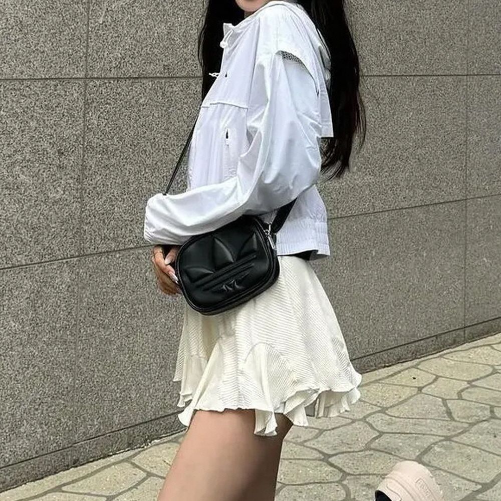 아디다스 오리지널 숄더백 미니백 크로스백 블랙 IT7379 - 상세 이미지 3