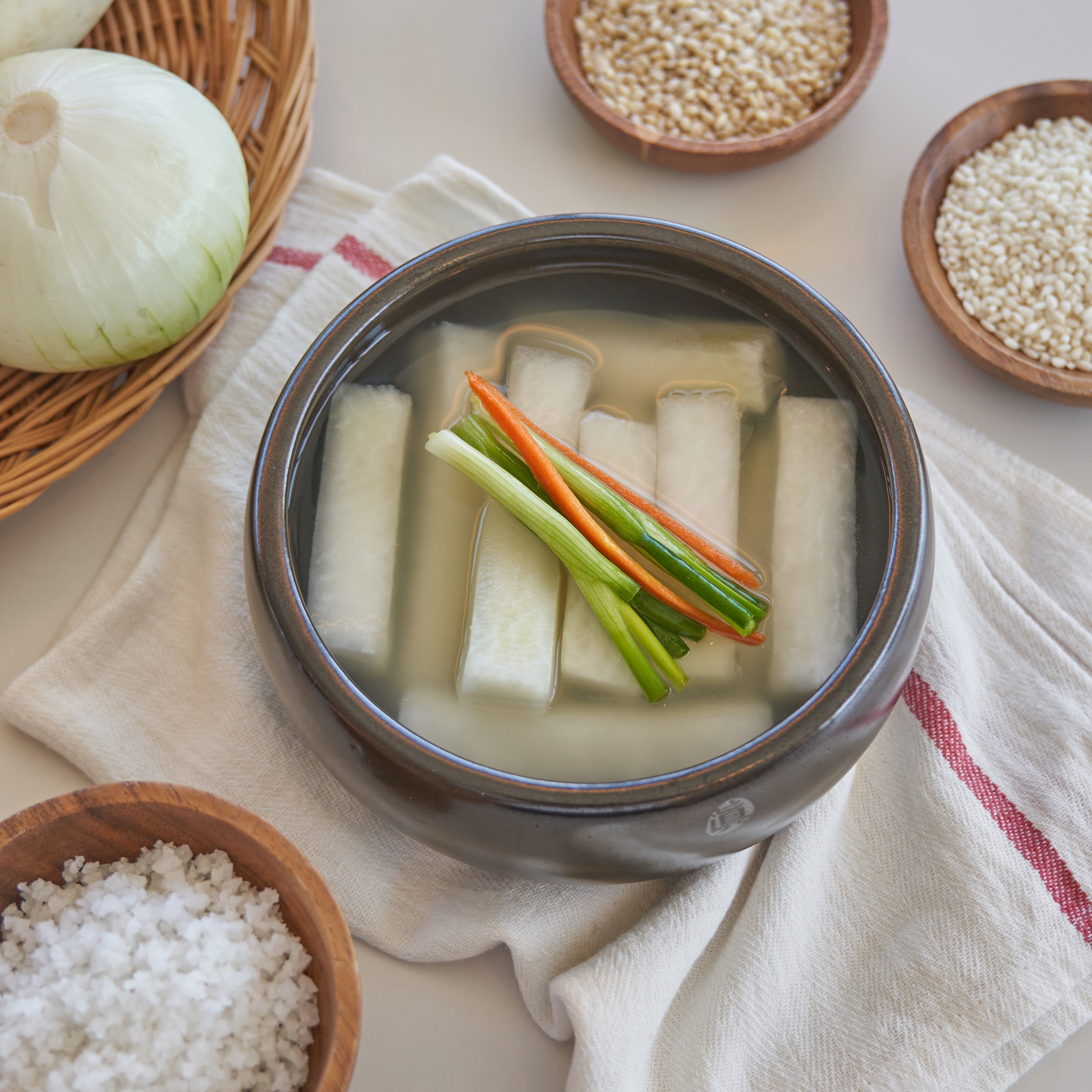 동치미 1KG 신아김치 국내산 농산물 이미지 4