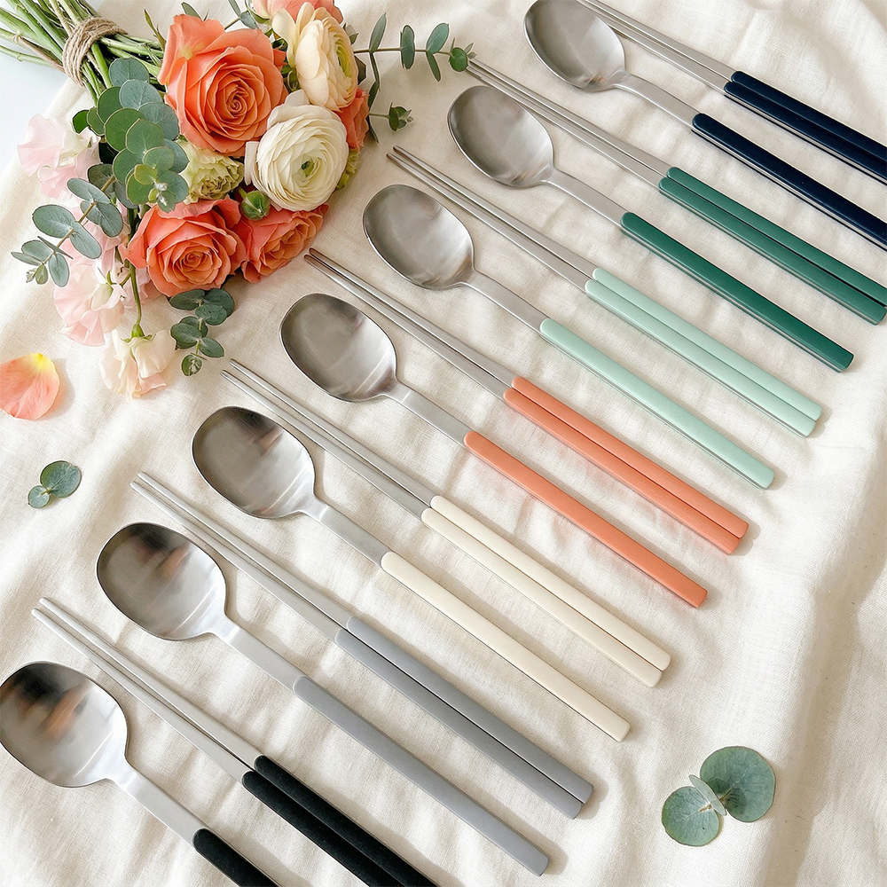 보겐 샤르망 수저세트 국산 고급 스텐 숟가락 젓가락 세트 식기세척기 식세기 가능 제품 이미지