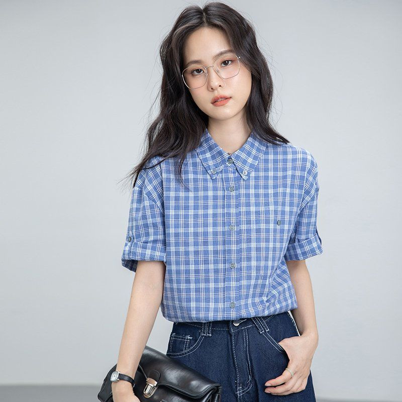 여름 간절기 여성 약간루즈핏 얇은 체크 반팔 카라 셔츠 블라우스 데일리룩 블루 - 상품 이미지