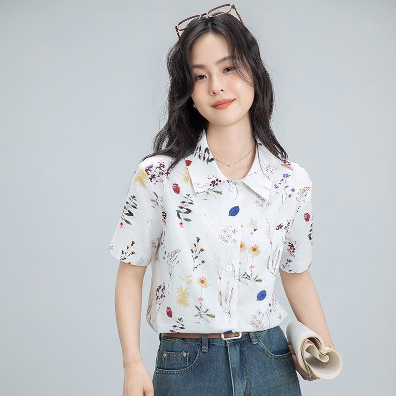 봄 여름 여성 약간 루즈핏 얇은 플라워 패턴 반팔 카라 셔츠 블라우스 데일리룩 아이보리 - 상세 이미지 3