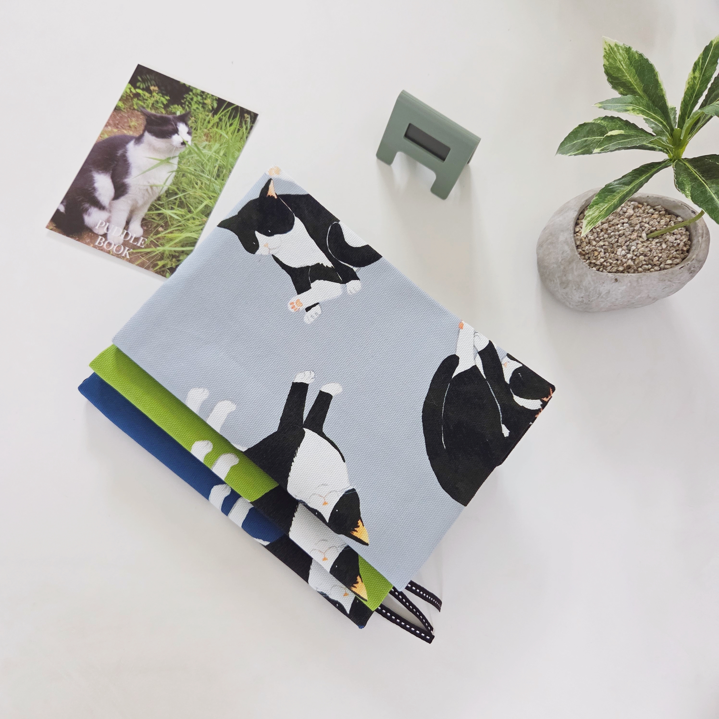 턱시도 고양이 캔버스 북커버 (크기조절가능) 이미지 2