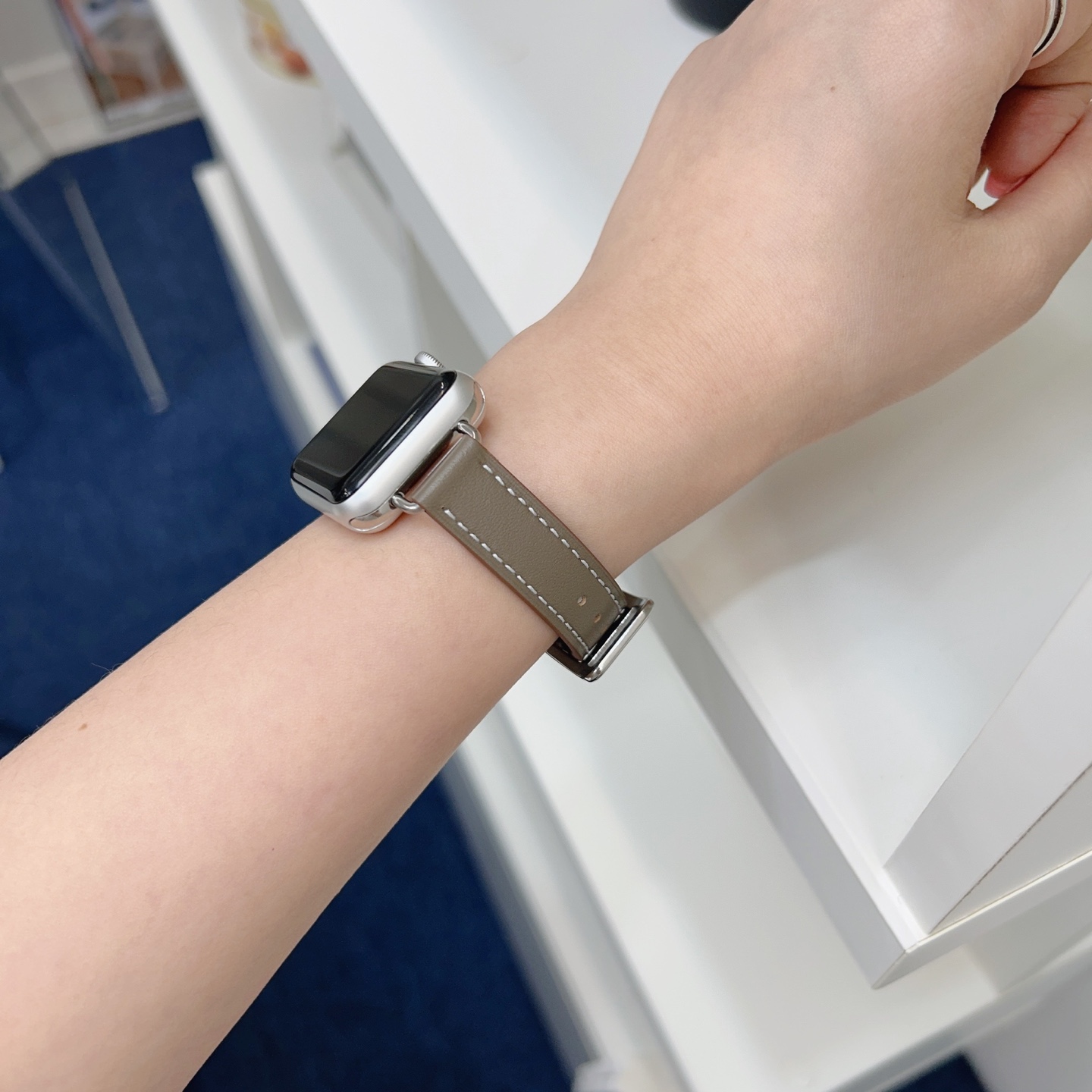 애플워치 11 스트랩 아뜰라주 싱글투어 가죽 레더 10 9 8 7 6 SE2 SE3 호환 제품 이미지