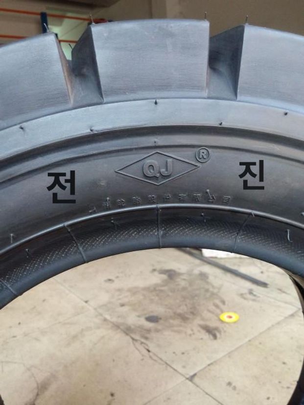 지게차 통타이어 3톤 뒷바퀴 8 내마모성 고하중 솔리드 28x9-15 공기 타이어 16칸 - 상세 이미지 4