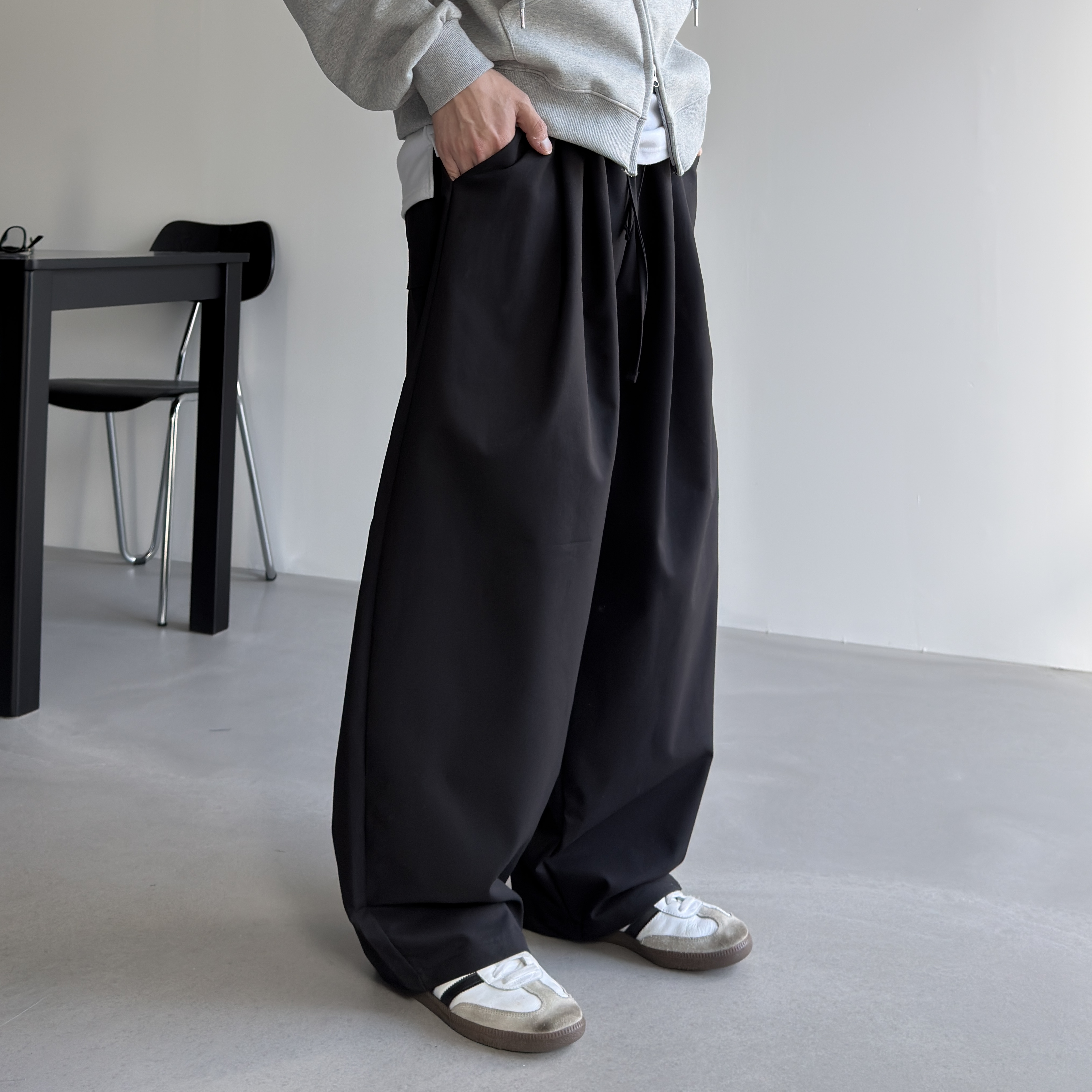 남자와이드슬랙스 남자밴딩슬랙스 커브드팬츠 벌룬팬츠 블랙, FREE(One size) - 상품 이미지