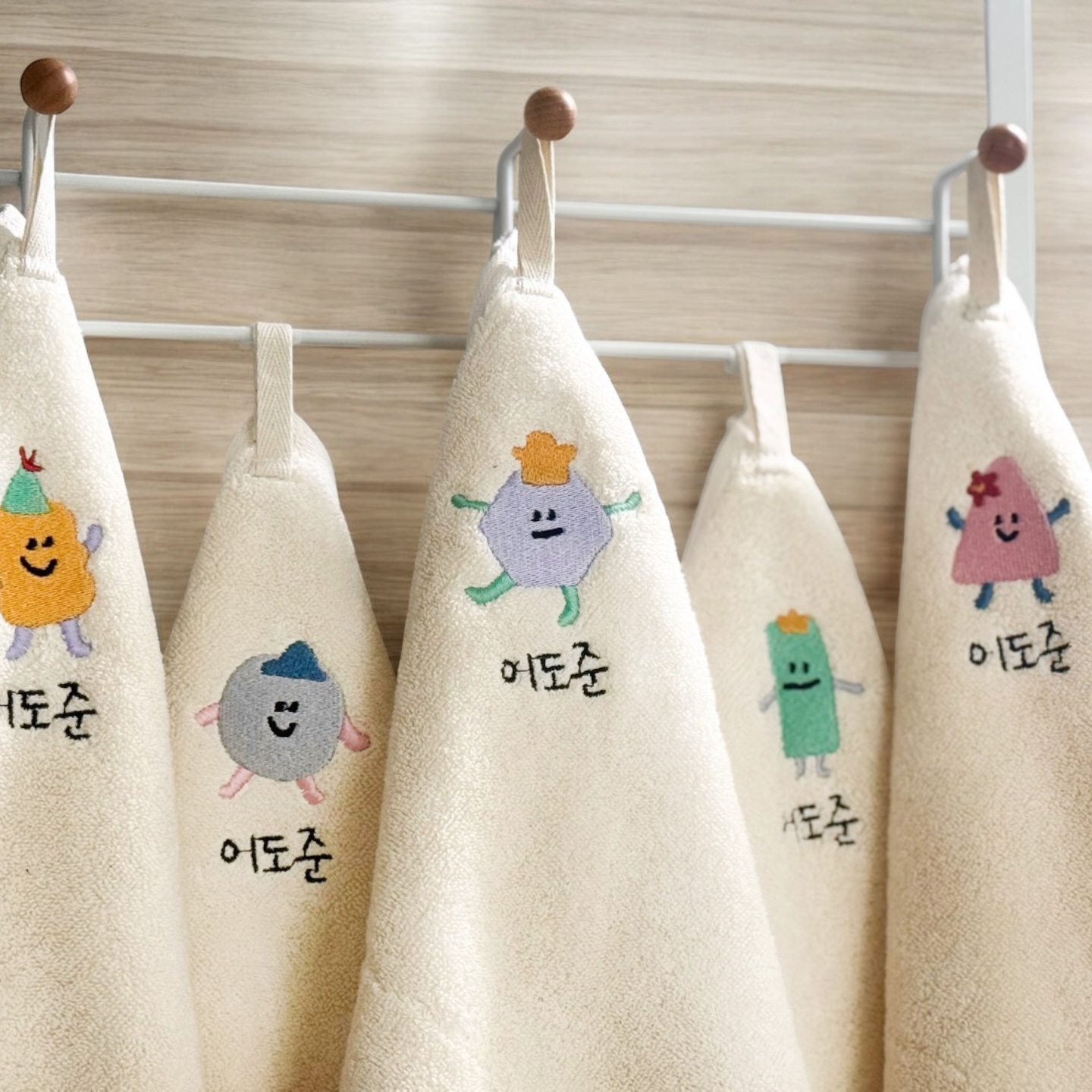 무형광 세모네모 어린이집 네임타월 고리수건 - 상품 이미지