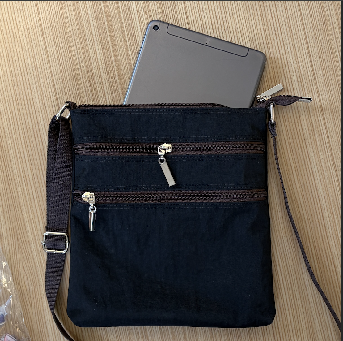 임피티 애착 가방 160그램 초경량 나일론 방수 크로스백 국내제작