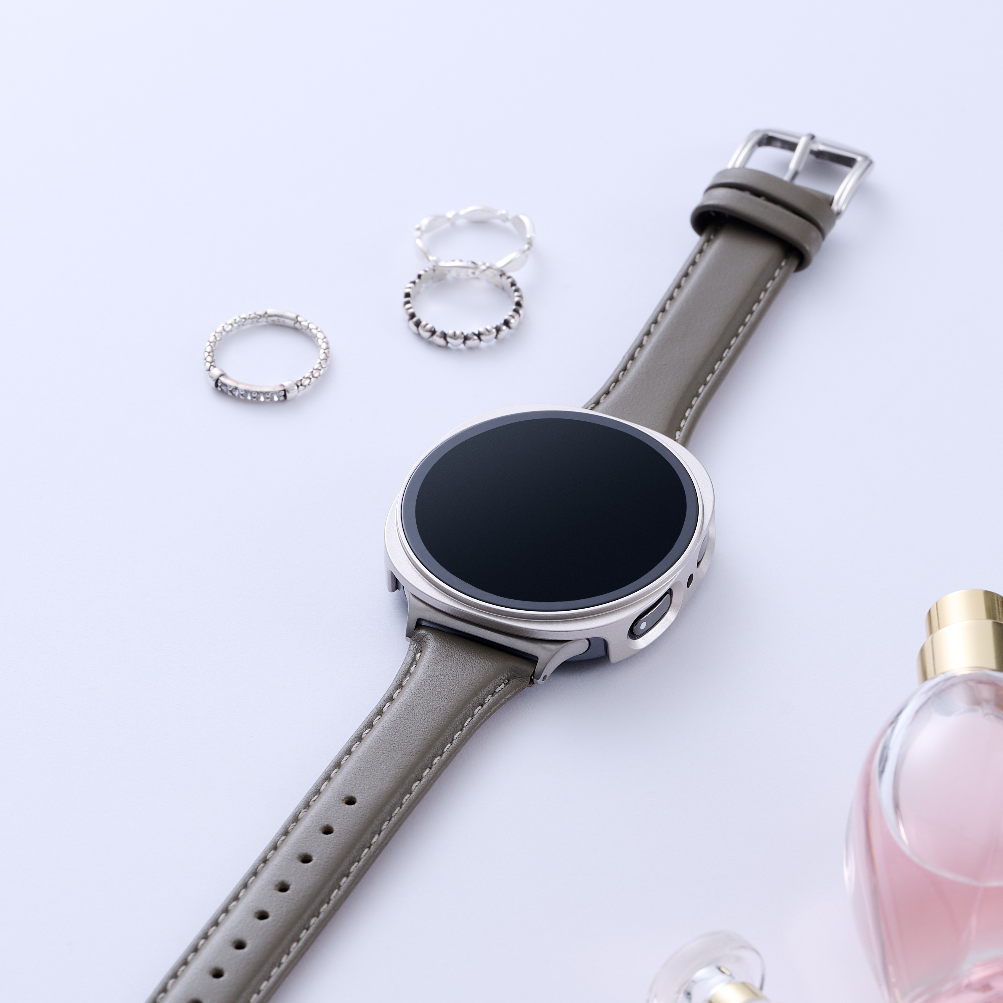 우먼스9999 갤럭시워치8스트랩 클래식 모던 가죽 스마트워치줄 줄질 제품 이미지