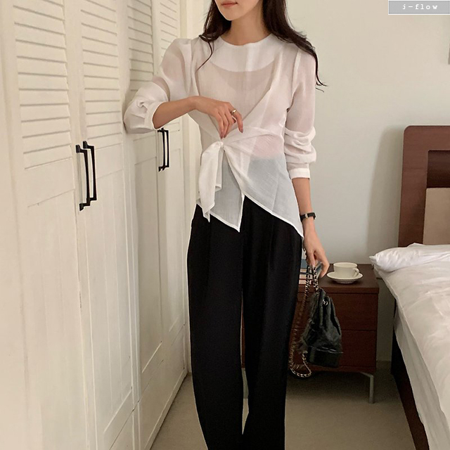 머치 사선 랩 언발 링클 블라우스 2col 봄 여름 꼬임 매듭 유니크 시스루 제이플로우 - 상세 이미지 5