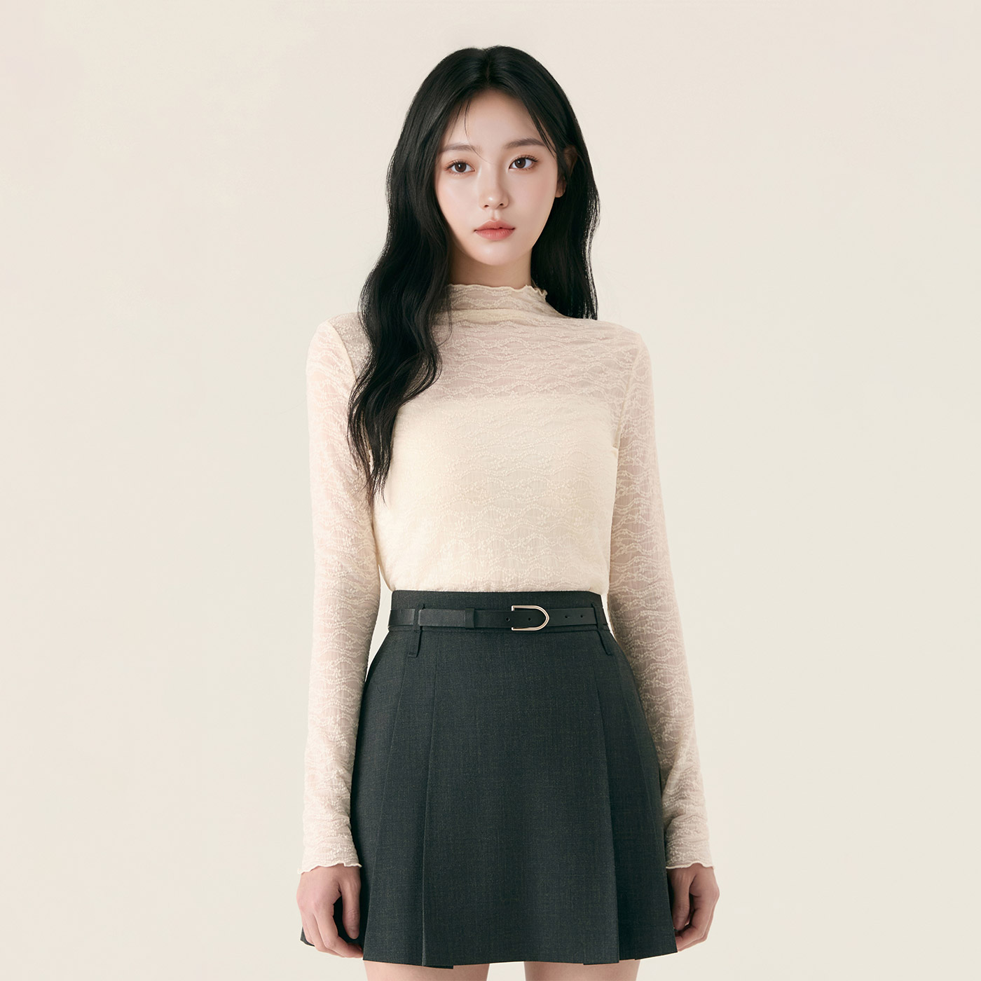 로엠 레이스 시스루 티셔츠 RMLWG23R12 - 상품 이미지